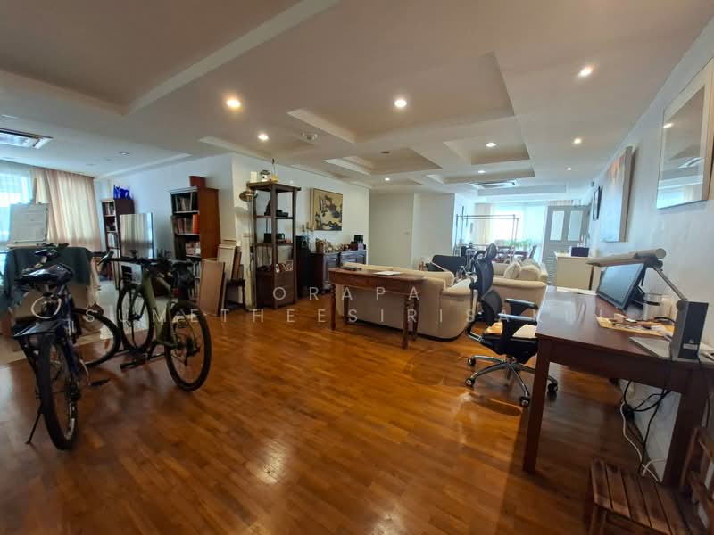 President Park Sukhumvit 24, Bangkok, 99 Sukhumvit 24 Alley, Khlongtoei Nua, Watthana, Bangkok, 3 Bedrooms, 224 sqm, Condo For Sale, by Orapa Sumetheesirisakul, 500245146 - DDproperty.com