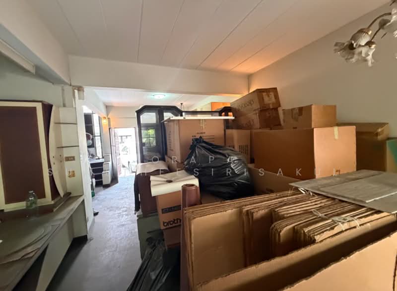 3-BR Townhouse, Bangkok, Sena Nikhom, Chatuchak, Bangkok, 3 Bedrooms, 210 sqm, Townhouse For Sale, by Orapa Sumetheesirisakul, 500245153 - DDproperty.com