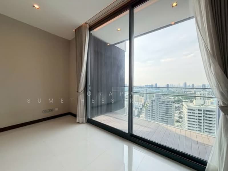 Q1 Sukhumvit, Bangkok, 1 Sukhumvit Road, Khlong Toei, Khlong Toei, Bangkok, 3 Bedrooms, 155 sqm, Condo For Sale, by Orapa Sumetheesirisakul, 500245156 - DDproperty.com