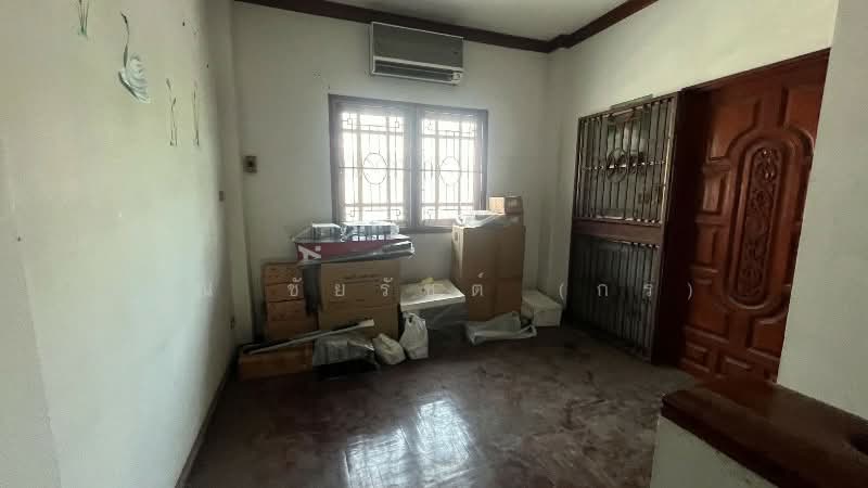 ทาวน์เฮ้าส์ 3 ชั้น ซอยงามวงศ์วาน 47 โครงสร้างดี แปลงริม, Bangkok, งามวงศ์วาน, Thung Song Hong, Lak Si, Bangkok, 3 Bedrooms, 200 sqm, Townhouse For Sale, by คุณ ชัยรัชต์ (กร), 500245212 - DDproperty.com