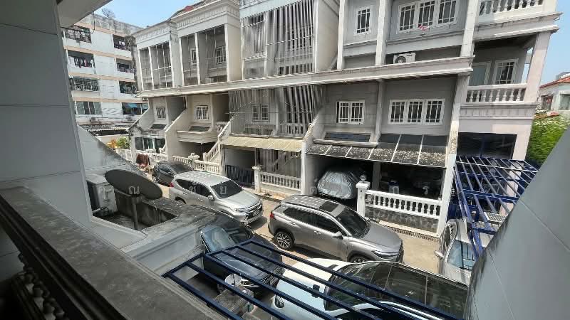 ทาวน์เฮ้าส์ 3 ชั้น ซอยงามวงศ์วาน 47 โครงสร้างดี แปลงริม, กรุงเทพ, งามวงศ์วาน, ทุ่งสองห้อง, หลักสี่, กรุงเทพ, 200 ตร.ม., ทาวน์เฮ้าส์ ขาย, โดย คุณ ชัยรัชต์ (กร), 500245212 - DDproperty.com