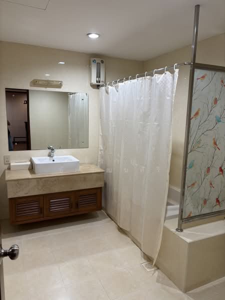 Acadamia Grand Tower, Bangkok, Soi Sukhumvit 43, Khlong Tan Nua, Watthana, Bangkok, 2 Bedrooms, 92 sqm, Condo For Sale, by Jirayu Chaiyawattanasiri, 500245246 - DDproperty.com
