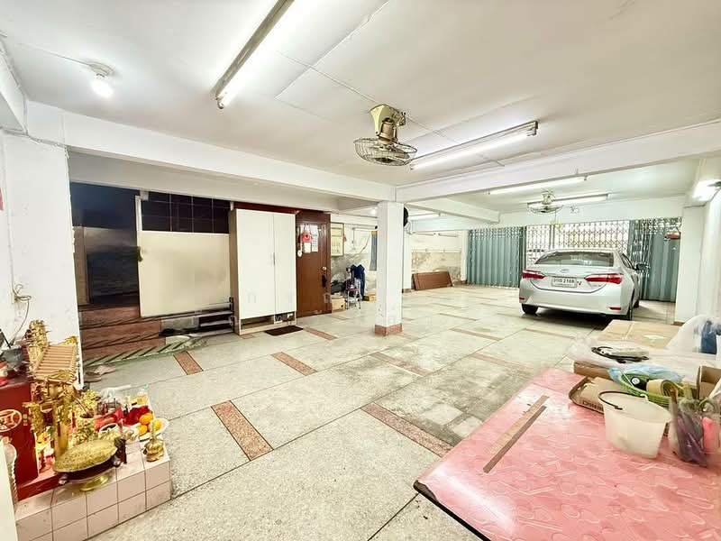 ขาย อาคารพาณิชย์ 5 ชั้น หลังมุม แยกดินแดง, Bangkok, Din Daeng, Din Daeng, Bangkok, , 700 sqm, Shophouse For Sale, by กรณวัสส์ กัณฑวัสส์วงส์, 500245266 - DDproperty.com