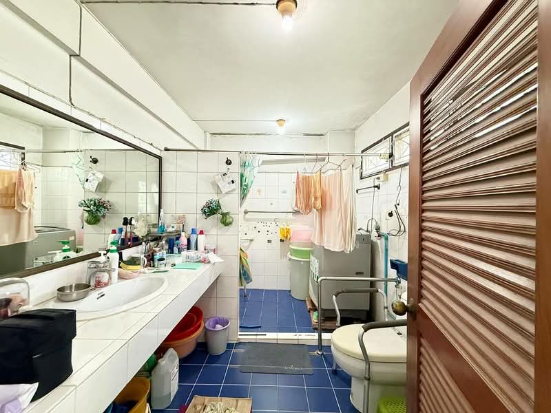 ขาย อาคารพาณิชย์ 5 ชั้น หลังมุม แยกดินแดง, Bangkok, Din Daeng, Din Daeng, Bangkok, , 700 sqm, Shophouse For Sale, by กรณวัสส์ กัณฑวัสส์วงส์, 500245266 - DDproperty.com