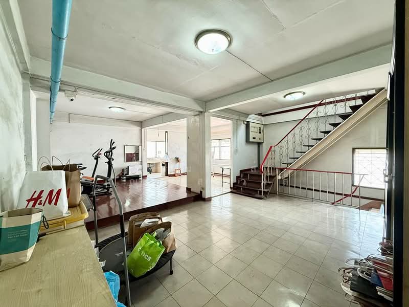 ขาย อาคารพาณิชย์ 5 ชั้น หลังมุม แยกดินแดง, Bangkok, Din Daeng, Din Daeng, Bangkok, , 700 sqm, Shophouse For Sale, by กรณวัสส์ กัณฑวัสส์วงส์, 500245266 - DDproperty.com