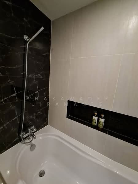 Tree Condo Ekamai, Bangkok, Soi Samanand, Rama 4 Road, Phra Kanong, Khlong Toei, Bangkok, 1 Bedroom, 40 sqm, Condo For Rent, by Phakawadee Jiramanee, 500245267 - DDproperty.com