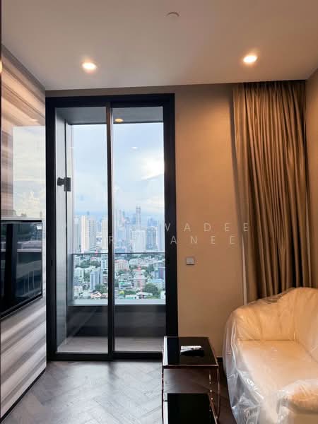 The Esse Sukhumvit 36, Bangkok, Soi Sukhumvit 36, Sukhumvit Road, Phra Kanong, Khlong Toei, Bangkok, 1 Bedroom, 39 sqm, Condo For Rent, by Phakawadee Jiramanee, 500245272 - DDproperty.com