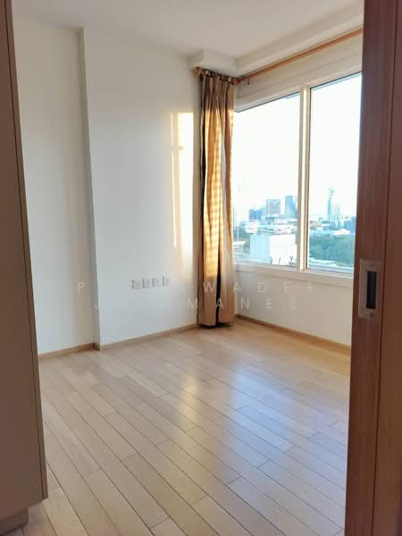 Siri At Sukhumvit, Bangkok, 902 Sukhumvit Road, Phra Kanong, Khlong Toei, Bangkok, 3 Bedrooms, 101 sqm, Condo For Sale, by Phakawadee Jiramanee, 500245288 - DDproperty.com