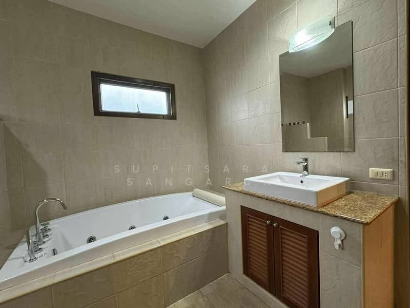 4-BR House, Chon Buri (Pattaya), Nong Pru, Bang Lamung (Pattaya), Chon Buri (Pattaya), 4 Bedrooms, 320 sqm, Single Detached House For Rent, by Supitsara  Sangarun, 500245316 - DDproperty.com