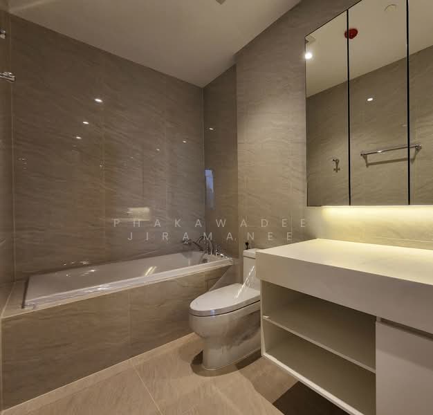 Muniq Langsuan, Bangkok, Soi Tonson, Lumphini, Pathum Wan, Bangkok, 2 Bedrooms, 113 sqm, Condo For Sale, by Phakawadee Jiramanee, 500245320 - DDproperty.com