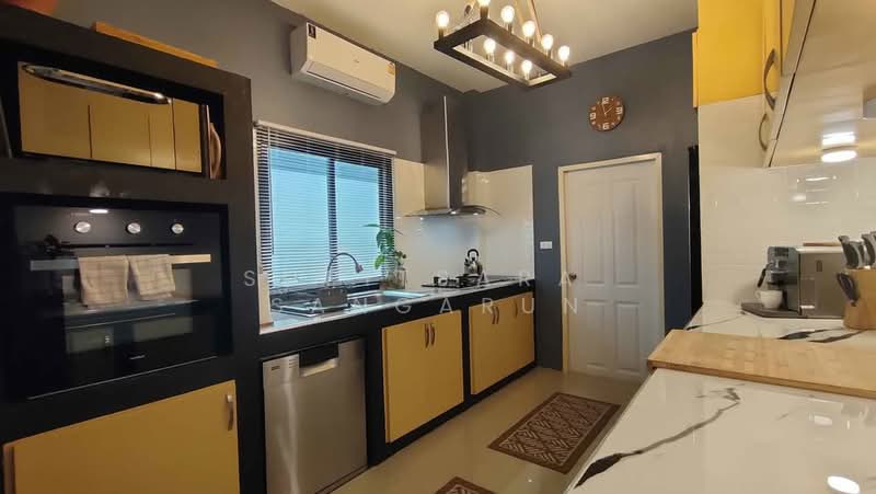 For Sale - 3-BR House, Chon Buri (Pattaya)