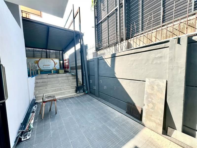 โฮมออฟฟิศ 4 ชั้น 60.8 ตร.ว. บี สแควร์ พระราม9-เหม่งจ๋าย, Bangkok, ถนนประชาอุทิศ, Wang Thonglang, Wang Thonglang, Bangkok, , 250 sqm, Office Space For Sale, by คุณ วีนัสรา บุตรพา (เมล), 500245347 - DDproperty.com