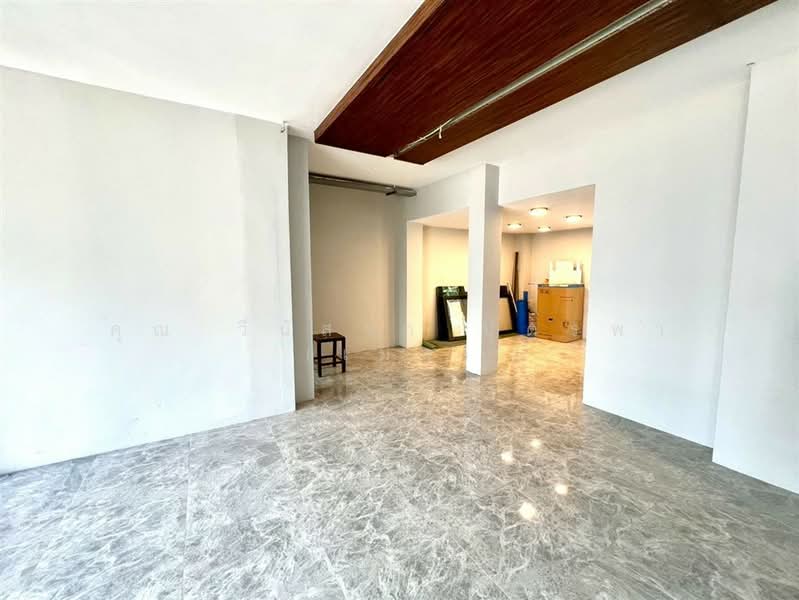 โฮมออฟฟิศ 4 ชั้น 60.8 ตร.ว. บี สแควร์ พระราม9-เหม่งจ๋าย, กรุงเทพ, ถนนประชาอุทิศ, วังทองหลาง, วังทองหลาง, กรุงเทพ, 250 ตร.ม., สำนักงาน ขาย, โดย คุณ วีนัสรา บุตรพา (เมล), 500245347 - DDproperty.com