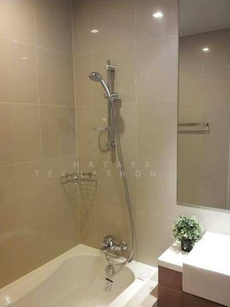 Noble Refine, Bangkok, Soi Sukhumvit 26, Sukhumvit Road, Khong Tan, Khlong Toei, Bangkok, 2 Bedrooms, 70 sqm, Condo For Rent, by Natasa Techathonthanakhun, 500245355 - DDproperty.com