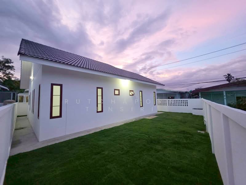 บ้านเดี่ยวชั้นเดียว ให้เช่า – ใกล้บิ๊กซีแม่เหียะ เพียง 10 นาที ค่าเช่า 18,000 บาท / เดือน No.9H1034, Chiang Mai, San Phak Wan, Hang Dong, Chiang Mai, 3 Bedrooms, 110 sqm, Single Detached House For Rent, by Rutchaporn Tunsiri, 500245371 - DDproperty.com