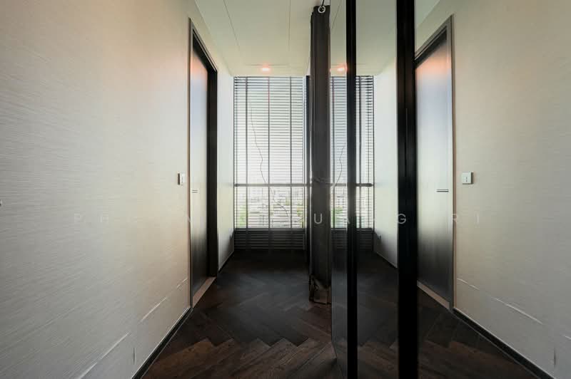 The Esse Sukhumvit 36, Bangkok, Soi Sukhumvit 36, Sukhumvit Road, Phra Kanong, Khlong Toei, Bangkok, 2 Bedrooms, 75 sqm, Condo For Rent, by Phoom Imruangsri, 500245381 - DDproperty.com
