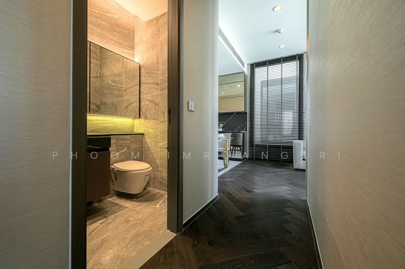The Esse Sukhumvit 36, Bangkok, Soi Sukhumvit 36, Sukhumvit Road, Phra Kanong, Khlong Toei, Bangkok, 2 Bedrooms, 75 sqm, Condo For Rent, by Phoom Imruangsri, 500245381 - DDproperty.com