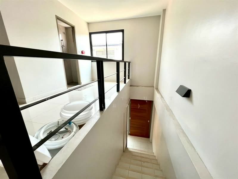 อาคารพาณิชย์ 3.5 ชั้น 28.7 ตร.ว. โครงการที บิสโฮม ตลาดพลู ใกล้ตลาดพลู ถนนเทอดไท, กรุงเทพ, ถนนเทอดไท, ตลาดพลู, ธนบุรี, กรุงเทพ, 215 ตร.ม., ตึกแถว-อาคารพาณิชย์ ขาย, โดย คุณ วีนัสรา บุตรพา (เมล), 500245386 - DDproperty.com