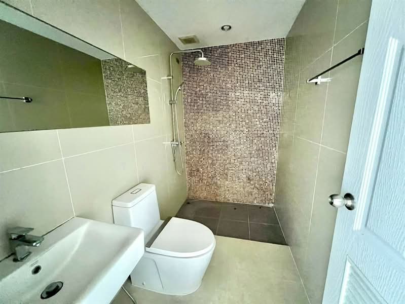 อาคารพาณิชย์ 3.5 ชั้น 28.7 ตร.ว. โครงการที บิสโฮม ตลาดพลู ใกล้ตลาดพลู ถนนเทอดไท, กรุงเทพ, ถนนเทอดไท, ตลาดพลู, ธนบุรี, กรุงเทพ, 215 ตร.ม., ตึกแถว-อาคารพาณิชย์ ขาย, โดย คุณ วีนัสรา บุตรพา (เมล), 500245386 - DDproperty.com