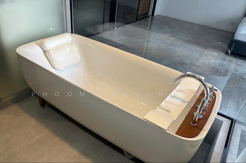 Condo One X Sukhumvit 26, Bangkok, Soi Sukhumvit 26, Sukhumvit Road, Khong Tan, Khlong Toei, Bangkok, 1 Bedroom, 100 sqm, Condo For Rent, by Phoom Imruangsri, 500245393 - DDproperty.com