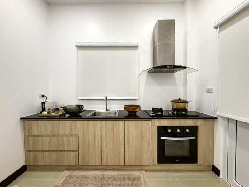 3 Bedroom House for Sale in East Pattaya, Chon Buri (Pattaya), Bang Lamung, Bang Lamung (Pattaya), Chon Buri (Pattaya), 3 Bedrooms, 216 sqm, Single Detached House For Sale, by PLC real estate, 500245431 - DDproperty.com