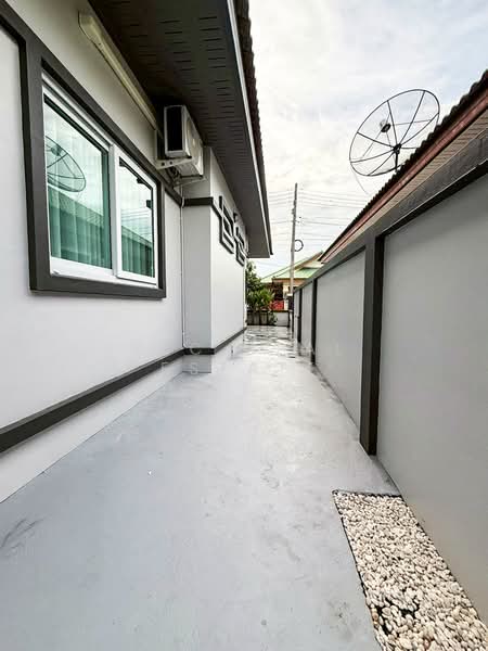 3 Bedroom House for Sale in East Pattaya, Chon Buri (Pattaya), Bang Lamung, Bang Lamung (Pattaya), Chon Buri (Pattaya), 3 Bedrooms, 216 sqm, Single Detached House For Sale, by PLC real estate, 500245431 - DDproperty.com