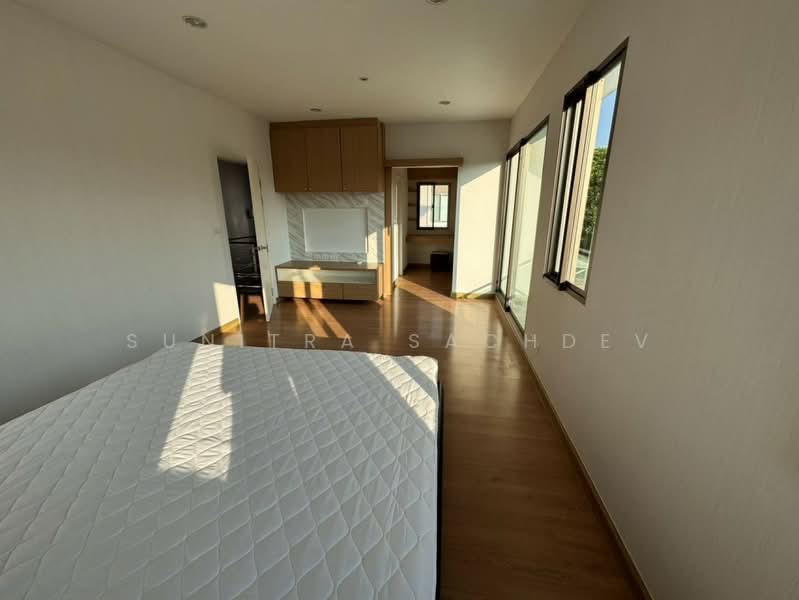 The Plant Estique Pattanakarn 38, Bangkok, Soi Pattanakarn 38, Suan Luang, Suan Luang, Bangkok, 3 Bedrooms, 181 sqm, Single Detached House For Rent, by Sunitra Sachdev, 500245432 - DDproperty.com