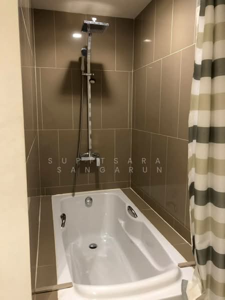 Zire Wongamat, Chon Buri (Pattaya), 456 Soi Naklua 18, Na Kloe, Bang Lamung (Pattaya), Chon Buri (Pattaya), 1 Bedroom, 49 sqm, Condo For Rent, by Supitsara  Sangarun, 500245433 - DDproperty.com