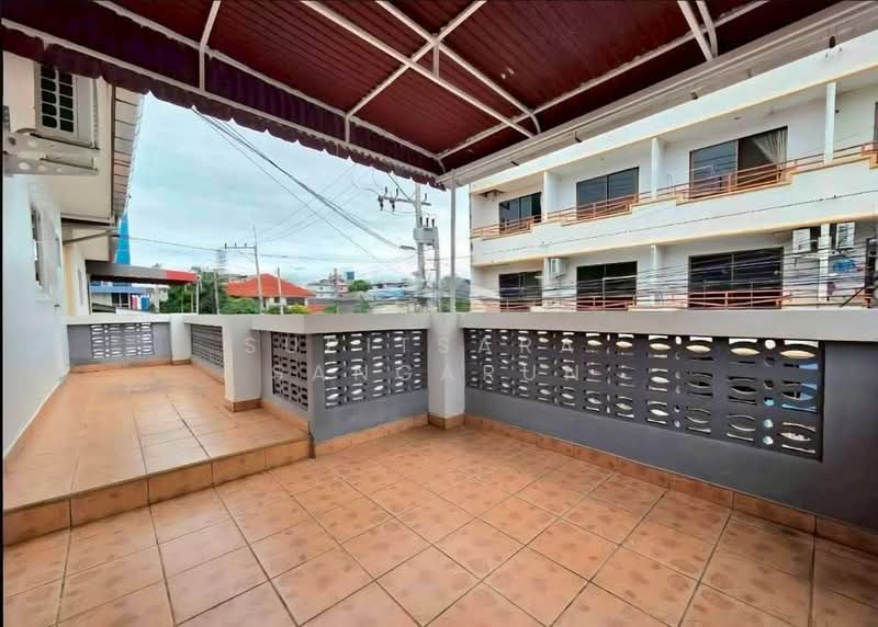 undefined, Chon Buri (Pattaya), Nong Pru, Bang Lamung (Pattaya), Chon Buri (Pattaya), 4 Bedrooms, 220 sqm, Single Detached House For Rent, by Supitsara  Sangarun, 500245444 - DDproperty.com