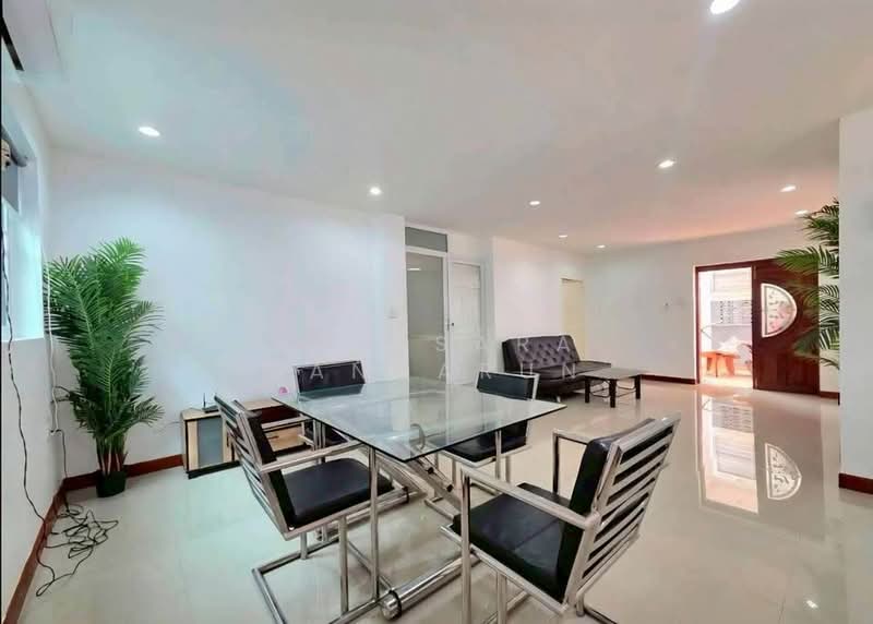 undefined, Chon Buri (Pattaya), Nong Pru, Bang Lamung (Pattaya), Chon Buri (Pattaya), 4 Bedrooms, 220 sqm, Single Detached House For Rent, by Supitsara  Sangarun, 500245444 - DDproperty.com