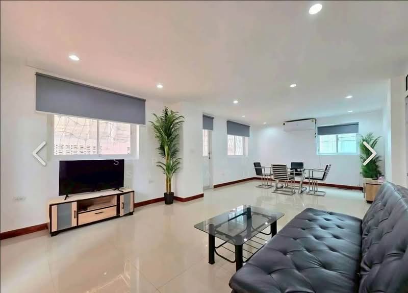 undefined, Chon Buri (Pattaya), Nong Pru, Bang Lamung (Pattaya), Chon Buri (Pattaya), 4 Bedrooms, 220 sqm, Single Detached House For Rent, by Supitsara  Sangarun, 500245444 - DDproperty.com