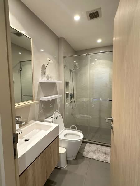 Maru Ekkamai 2, Bangkok, 70-5 Sukhumvit 63 Road, Phra Kanong Nua, Watthana, Bangkok, 2 Bedrooms, 60 sqm, Condo For Rent, by Living Real Estates, 500245452 - DDproperty.com