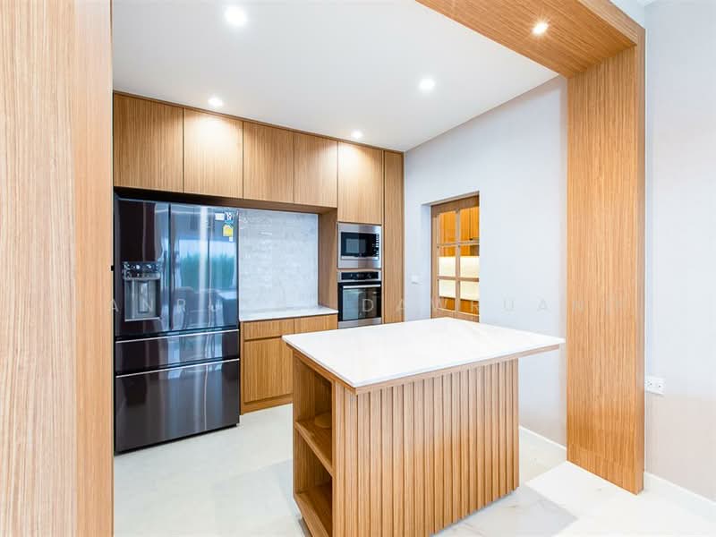 Setthasiri Pattanakarn, Bangkok, Phatthanakan-Onnut Road (New Cut), Prawet, Prawet, Bangkok, 4 Bedrooms, 260 sqm, Single Detached House For Sale, by Kanrutai Dawruang, 500245453 - DDproperty.com