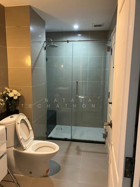 Supalai Wellington, Bangkok, Thiam Ruammit Road, Huai Khwang, Huai Khwang, Bangkok, 1 Bedroom, 47 sqm, Condo For Rent, by Natasa Techathonthanakhun, 500245459 - DDproperty.com