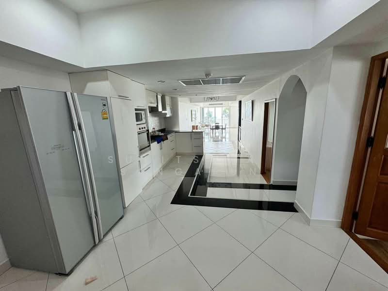 Coconut Beach condominiums, Chon Buri (Pattaya), 17 หาดจอมเทียน, Nong Pru, Bang Lamung (Pattaya), Chon Buri (Pattaya), 4 Bedrooms, 255 sqm, Condo For Rent, by Supitsara  Sangarun, 500245497 - DDproperty.com