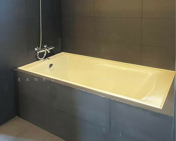 Noble Ploenchit, Bangkok, 1035 Ploenchit  Road, Lumphini, Pathum Wan, Bangkok, 3 Bedrooms, 209 sqm, Condo For Rent, by Kanrutai Dawruang, 500245501 - DDproperty.com