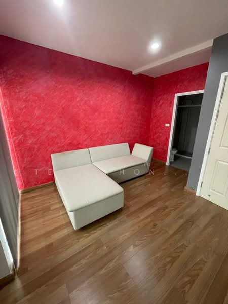 Villette City Pattanakarn 38, Bangkok, Phatthanakan Road, Prawet, Prawet, Bangkok, 4 Bedrooms, 325 sqm, Townhouse For Sale, by Natasa Techathonthanakhun, 500245502 - DDproperty.com