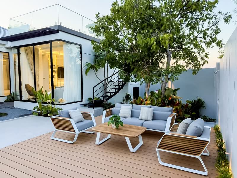 Pool Villa for Sale East Pattaya Luxury 4 Bedroom High Ceiling, Chon Buri (Pattaya), Bang Lamung, Bang Lamung (Pattaya), Chon Buri (Pattaya), 4 Bedrooms, 517 sqm, Villa For Sale, by PLC real estate, 500245506 - DDproperty.com