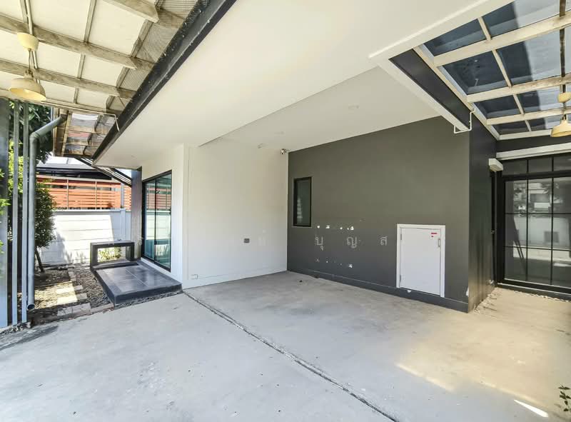 For Sale - Britania Kukot Station, Pathum Thani