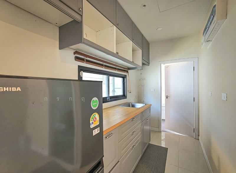 For Sale - Britania Kukot Station, Pathum Thani