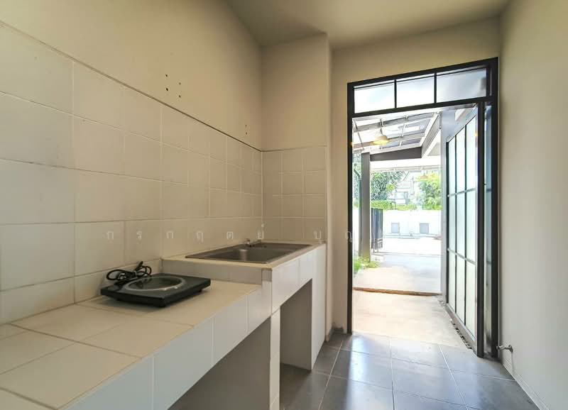 For Sale - Britania Kukot Station, Pathum Thani