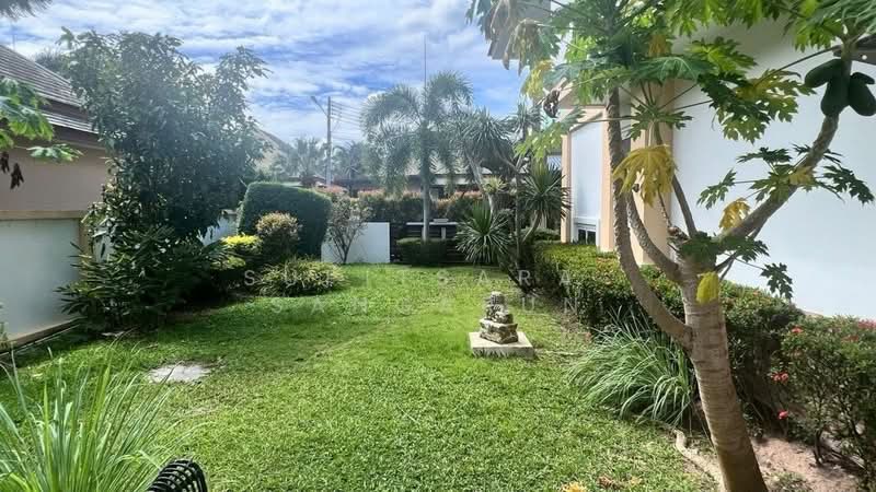 Baan Dusit Pattaya Lake, Chon Buri (Pattaya), Entrance Road, Huai Yai, Bang Lamung (Pattaya), Chon Buri (Pattaya), 4 Bedrooms, 300 sqm, Single Detached House For Sale, by Supitsara Sangarun, 500245581 - DDproperty.com