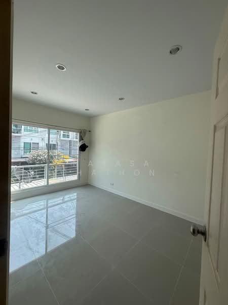 The Metro Rama 9, Bangkok, Soi 3/2, Prawet, Prawet, Bangkok, 3 Bedrooms, 150 sqm, Townhouse For Rent, by Natasa Techathonthanakhun, 500245597 - DDproperty.com