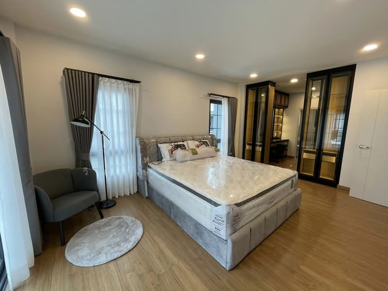 Centro Bangna, Samut Prakan, 111 Soi 3, Bang Kaeo, Bang Plee, Samut Prakan, 4 Bedrooms, 280 sqm, Single Detached House For Rent, by ทศวัฏฏ์ วิเศษสัมมาพันธ์, 500245625 - DDproperty.com