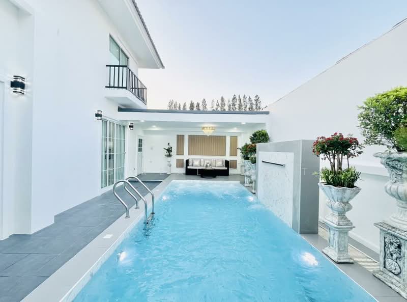 Pool Villa for Sale East Pattaya 3 Bedroom Private Pool, Chon Buri (Pattaya), Bang Lamung, Bang Lamung (Pattaya), Chon Buri (Pattaya), 3 Bedrooms, 180 sqm, Villa For Sale, by PLC real estate, 500245630 - DDproperty.com