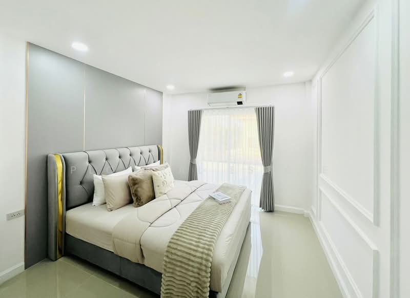 พูลวิลล่าสำหรับขาย พัทยาตะวันออก 3 ห้องนอน สระส่วนตัว, ชลบุรี, บางละมุง, บางละมุง, ชลบุรี, 180 ตร.ม., วิลล่า ขาย, โดย PLC real estate, 500245630 - DDproperty.com