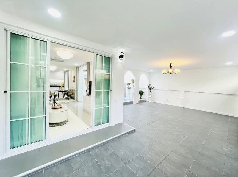 พูลวิลล่าสำหรับขาย พัทยาตะวันออก 3 ห้องนอน สระส่วนตัว, ชลบุรี, บางละมุง, บางละมุง, ชลบุรี, 180 ตร.ม., วิลล่า ขาย, โดย PLC real estate, 500245630 - DDproperty.com