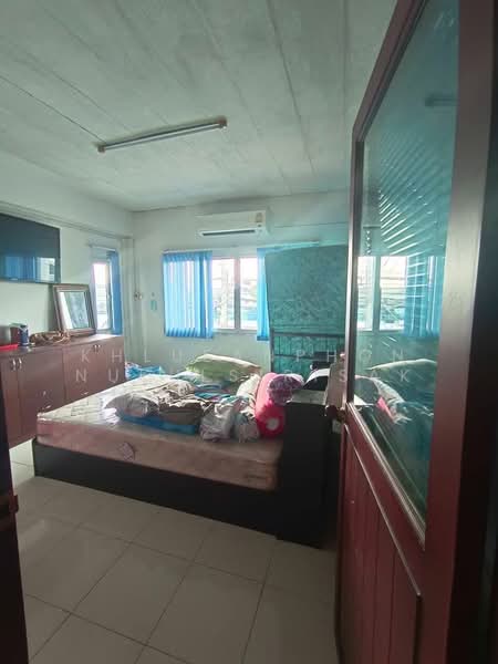 undefined, Bangkok, Khlong Song Ton Nun, Lat Krabang, Bangkok, 4 Bedrooms, 1,034 sqm, Townhouse For Sale, by Khlueanphon Nukulsirisak, 500245637 - DDproperty.com