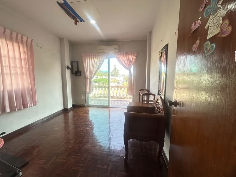หมู่บ้านตะวันทอง ชลบุรี, Chon Buri (Pattaya), Ban Suan, Muang Chon Buri, Chon Buri (Pattaya), 3 Bedrooms, 120 sqm, Single Detached House For Sale, by The Best Property   เปิ้ล, 500245673 - DDproperty.com