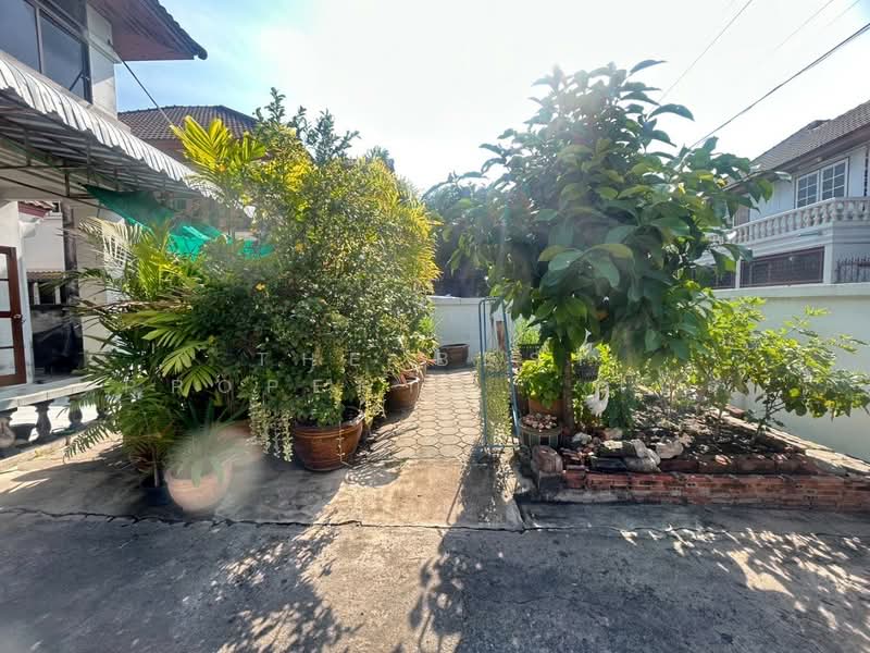 หมู่บ้านตะวันทอง ชลบุรี, Chon Buri (Pattaya), Ban Suan, Muang Chon Buri, Chon Buri (Pattaya), 3 Bedrooms, 120 sqm, Single Detached House For Sale, by The Best Property   เปิ้ล, 500245673 - DDproperty.com